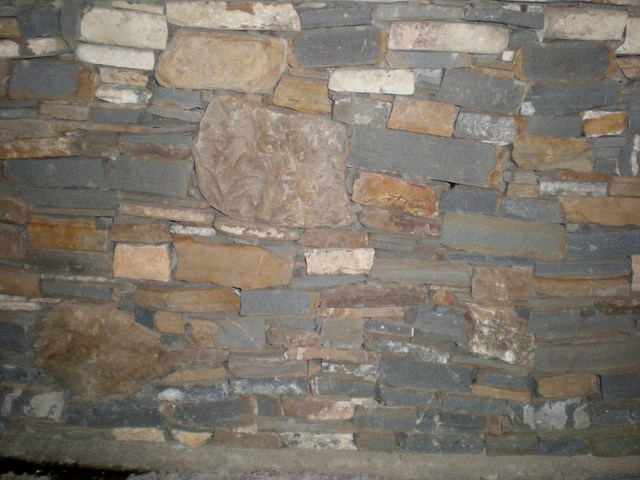Бутовая стенка из разных видов камня фото P2270157.JPG.jpg